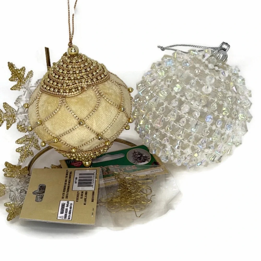 Elegant Holiday Ornaments Lot of 6 Pieces